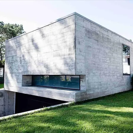 Contemporary House Cabedelo *