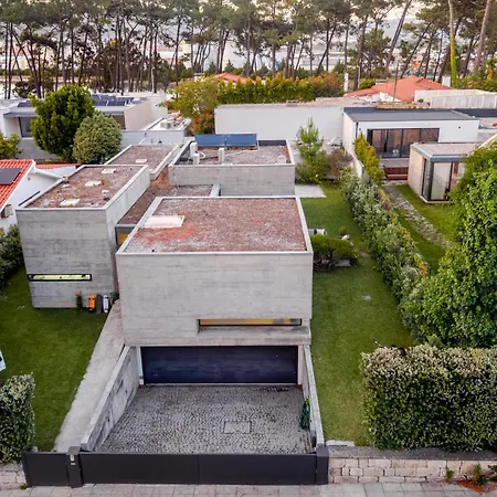Contemporary House Cabedelo *